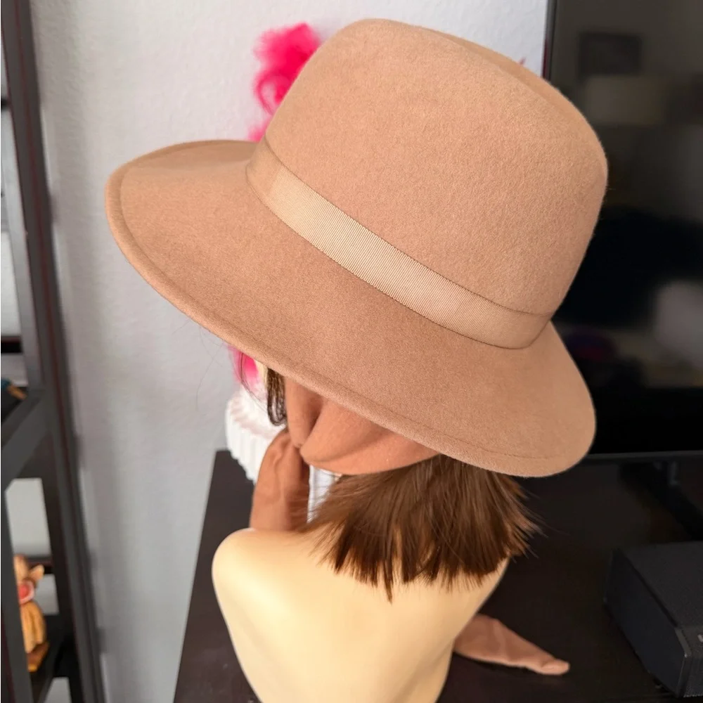 Lancaster Tan Fedora with Attached Matching Scarf